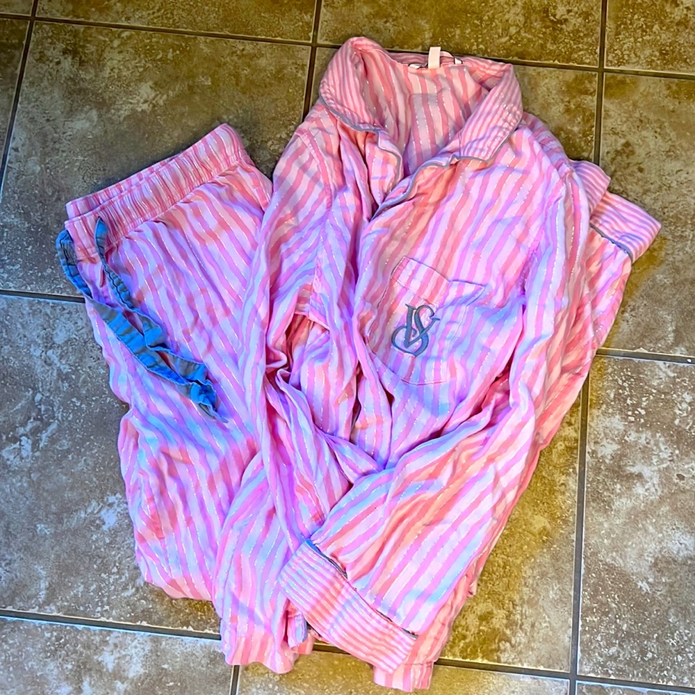 Victoria’s Secret Pajama Set